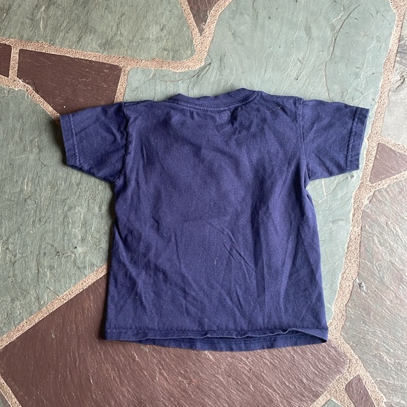 T-Shirt - Picture 4 of 4